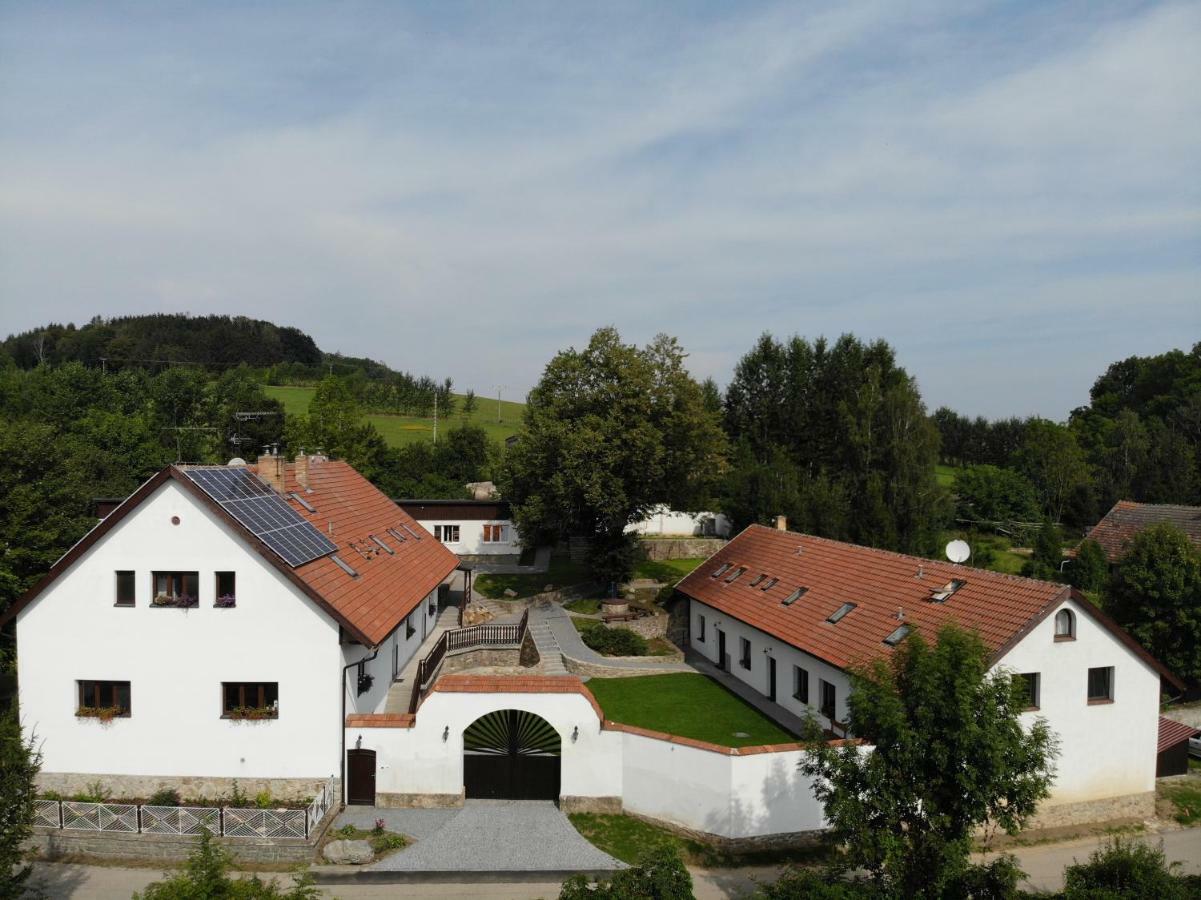 Statek Cesky Dvur Hotel Postupice Exterior photo